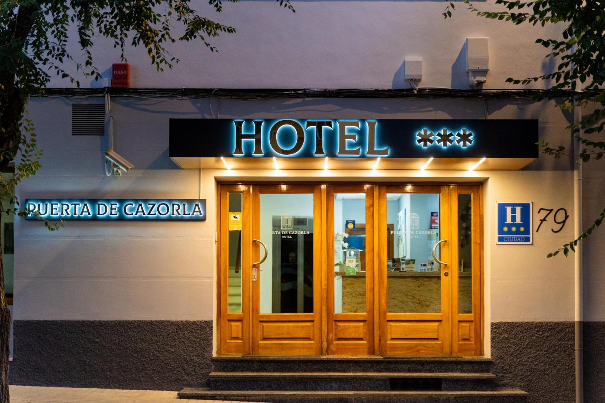 Hotel Puerta De Касорла Екстер'єр фото